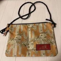 インディアンサボテン柄オレンジサコッシュ