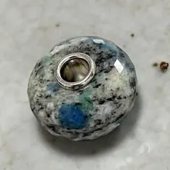 お値下げ中　trollbeads 1点　フェルドスパーアズライトロック