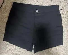 ブラック ショートパンツ