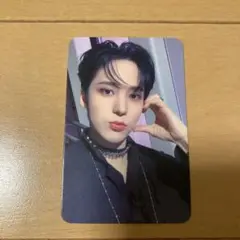 ATEEZユノ特典トレカ
