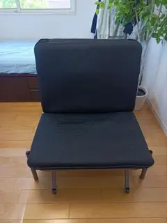 折りたたみ式 ブラックチェア 3つ折り