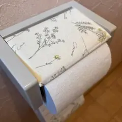 3055【2点100円、3点200円引き】花柄トイレットペーパーカバー