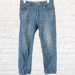 Item thumbnail for item d9663975-4ef3-47bb-9cbd-3b8153e80558