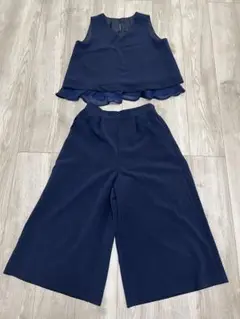 ネイビー フリル付きセットアップ