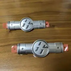 86 FRS 純正 US仕様 サイドフェンダーエンブレム 左右セット USDM