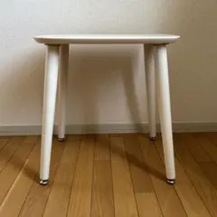 ニトリ　テーブル