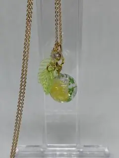 レジン葉花モチーフネックレス