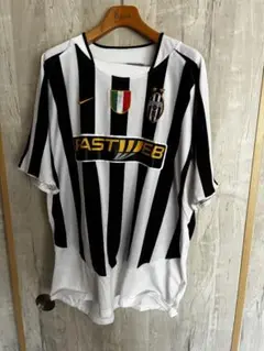 Item thumbnail for item cd661f21-5fbd-48ad-855c-7c1273e665c9