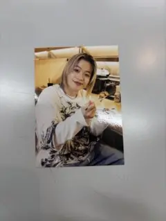 Item thumbnail for item 1ffbbf31-ab77-474d-a807-10a54f5df18b