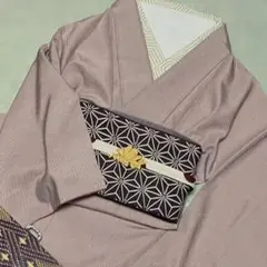 美品♡ 渋みカラー 大人ピンクの唐花紋柄 着物
