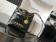 CHANEL ブラックレザーショルダーバッグ
