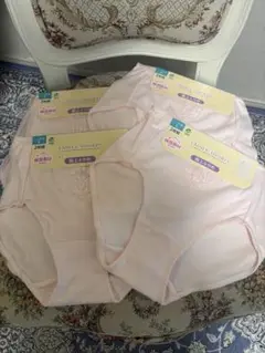 Item thumbnail for item d56cabc2-e81b-4471-8c19-f4bf7ab6664a