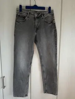 Item thumbnail for item 593a8c45-0b28-4be8-bd8d-1377fe7da1fa