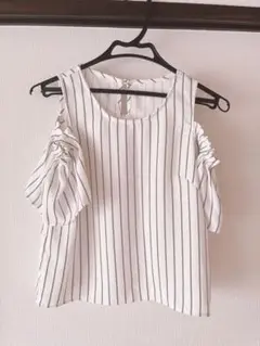 INGNI 肩出しブラウス