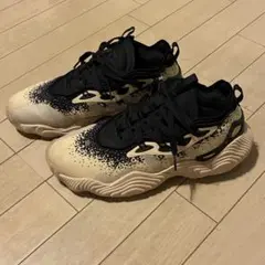 adidas アディダス バッシュ　TRAEYOUNG3 トレイヤング3