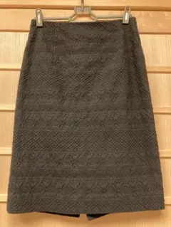 BALLSEY黒タイトスカート テクスチャー仕上げ（糸の凸模様）サイズ36 中古