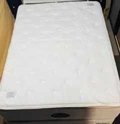 シモンズ　Heavenly® Bed 雲の上の寝心地へ、ようこそ シモンズ Heavenly® Bed 雲の上の寝心地へ、ようこそ