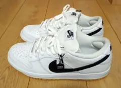 NikeSB DUNK LOW "WHITE BLACK"
