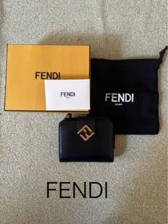 FENDI 二つ折り財布 FFダイヤモンドスモールウォレット レザー コンパクト
