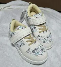 女の子スニーカー レモン色 ベージュ 花柄18cm