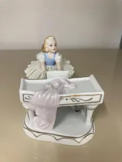 希少品○Sitzendorferジッツェンドルファレースドールフィギュリン陶器製