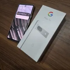 Google Pixel 7a ホワイト ひび割れあり 箱付き