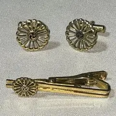 ゴールド 花模様 ネクタイピンとカフスボタンセット