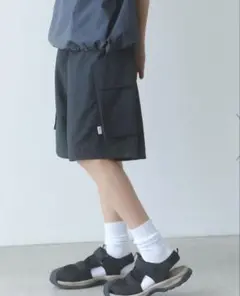 【新品未使用】ユナイテッドアローズ⭐︎カーゴポケット付きブラック半ズボン