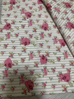 サンリオ　マロンクリーム　プリント　布210×230cm