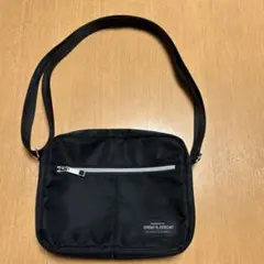 メンズ　ショルダーバッグ　黒