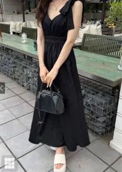 GRL Vネックノットストラップフレアジャンパースカート M