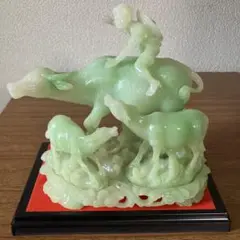 インテリア台座付彫刻置物