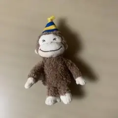 おさるのジョージ　赤いほっぺマスコット　パーティーのぬいぐるみ 青と黄色の帽子