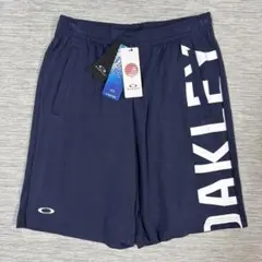 新品　OAKLEY オークリー　ハーフパンツ　メンズL