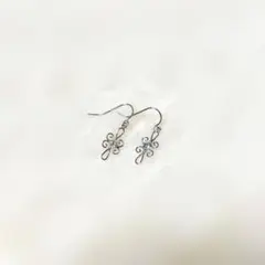 bloom ブルーム 3月誕生石 K10 ホワイトゴールド アクアマリン ピアス