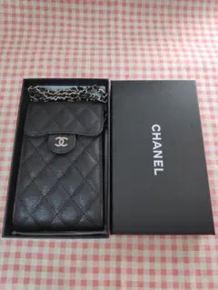 スマホショルダーバッグ　ブラック 　人気美品