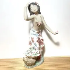 リヤドロ LIADRO 「南国の香り」　　　　　　ハワイ限定！ 元箱付き！ リヤドロ LIADRO 「南国の香り」 ハワイ限定！ 元箱付き！
