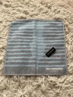 TRUSSARDI タオルハンカチ ボーダー　ハート