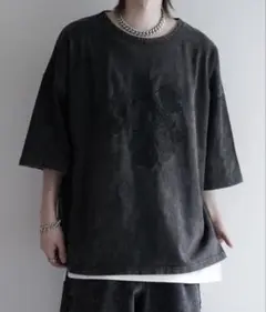 cussil スノーウォッシュ加工フラワー刺繍オーバーサイズTシャツ ブラック系