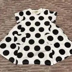 水玉模様のAラインワンピース