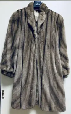 ✨Carven furs✨カルヴェンファーズ・ファーコート
