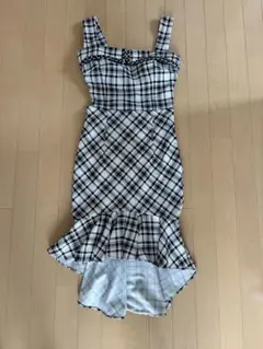 Andyチェック柄ストラップ付きフレアドレス