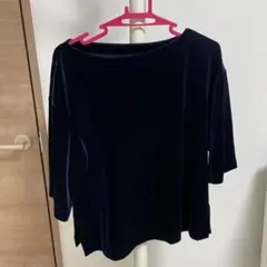 UNIQLO ベロア生地トップス