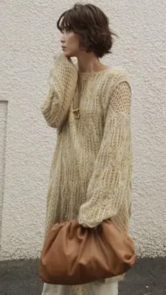 サイドスリットモヘアルーズニット