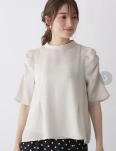 美品！indexインデックスジョーゼット ビジューボタンブラウスホワイトLサイズ