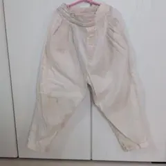 ホワイトパンツ ウエストゴム ボタン付き
