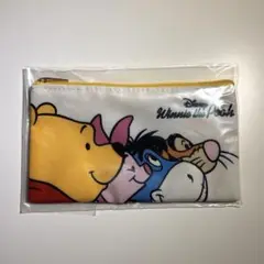 【最安値】 ディズニーストア キャラクター シークレットポーチ プーさん