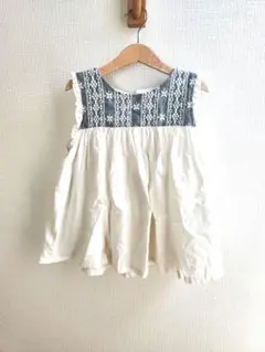 Item thumbnail for item e90d9cd2-5877-439a-bd5a-f97569a7403e