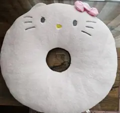 【美品】サンリオ キティクッション
