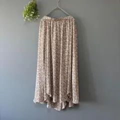 ノアンヌ［XL］美品　薄手ふわり軽やか　ミニフラワープリントロングフレアスカート